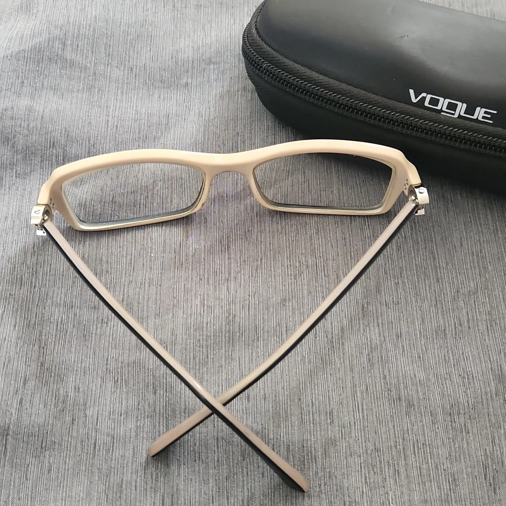 Vogue Black and Tan Glasses With Case
